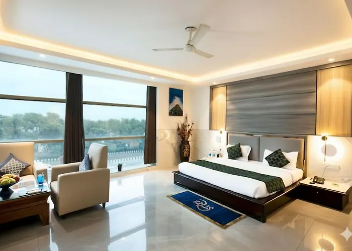 Hotel Delhi 37 By Star Group New Delhi